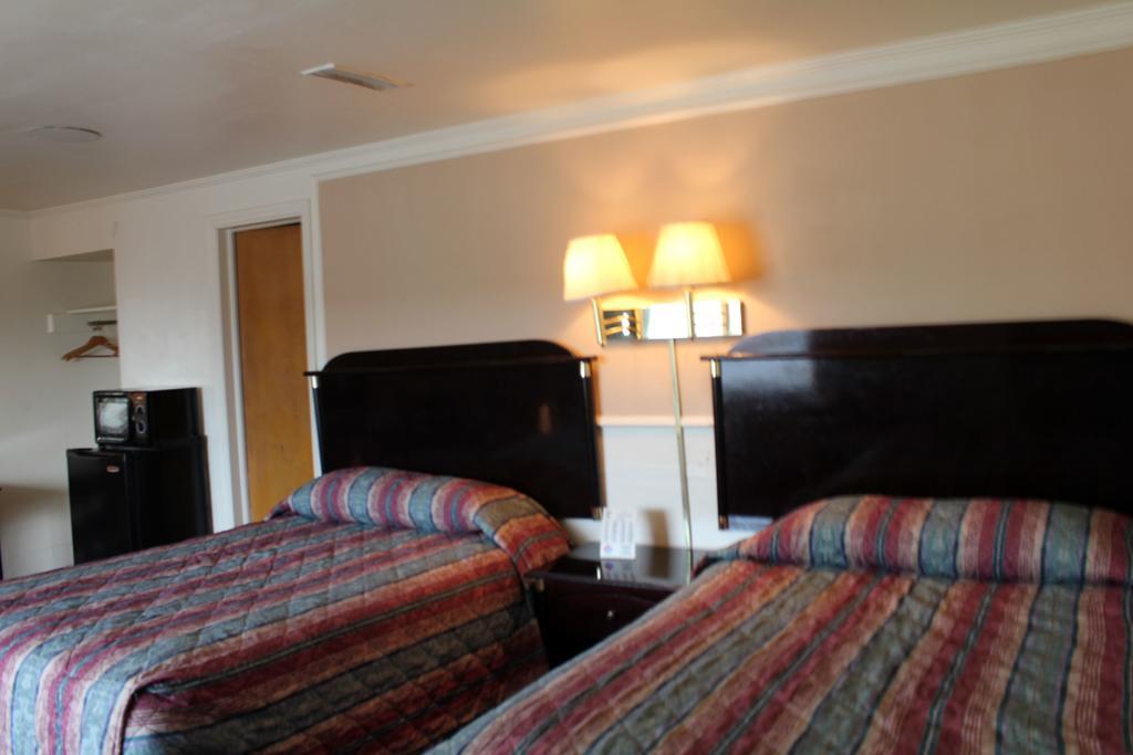 Super 7 Motel Columbia Habitación foto